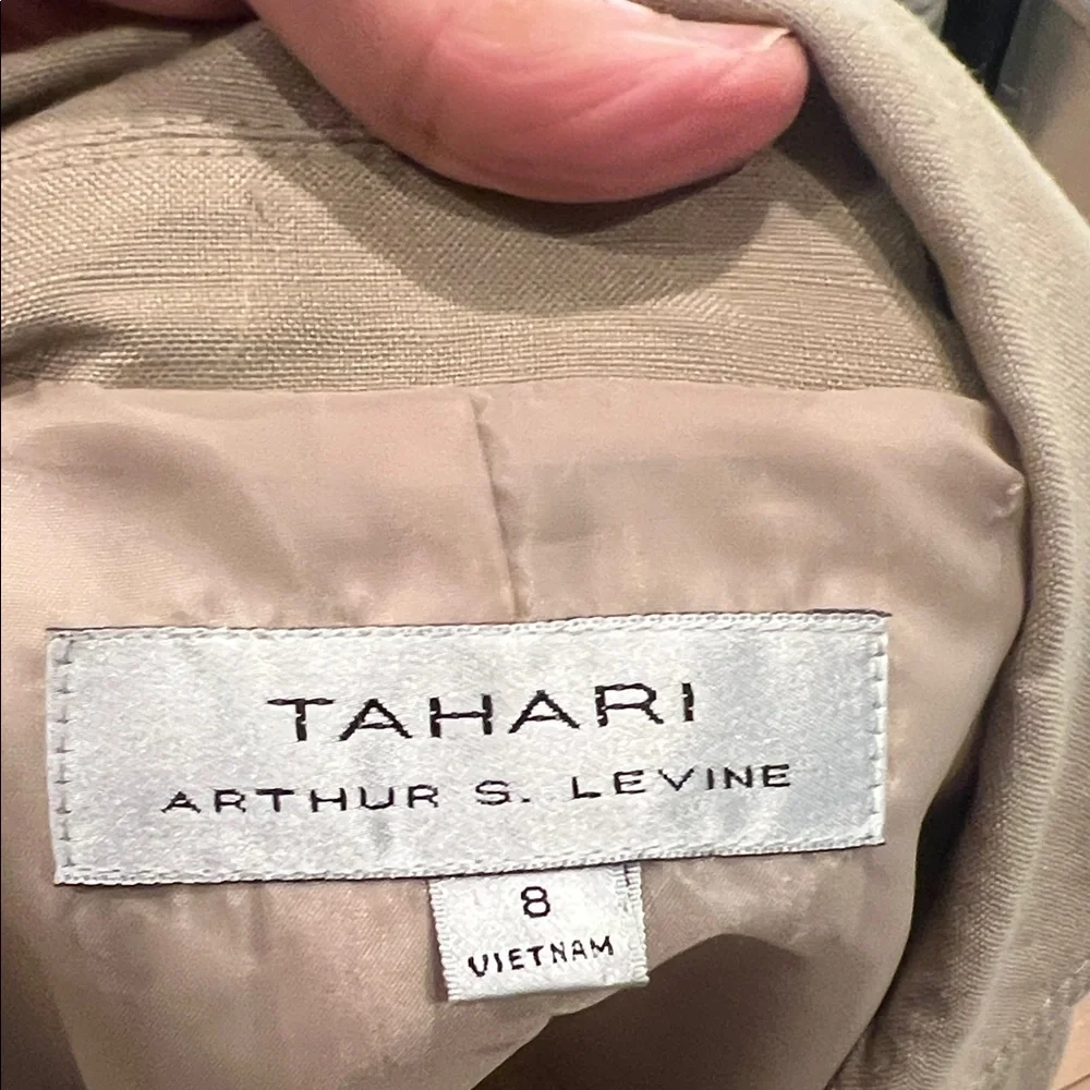 Tahari Beige  55% linen Blazer Jacket, 8 - Picture 4 of 7